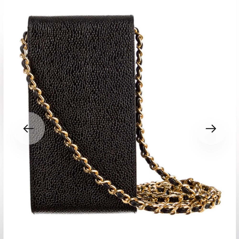 CHANEL Black Leather Shoulder Bag with Gold Chain - Picture 5 of 17
